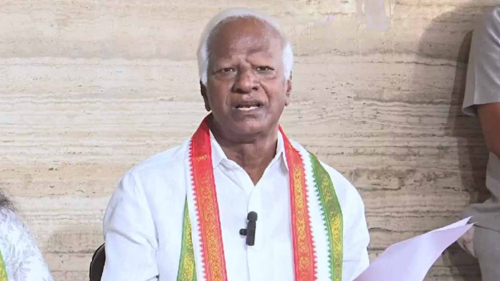 BRS encouraged party defections.. Kadiyam Srihari