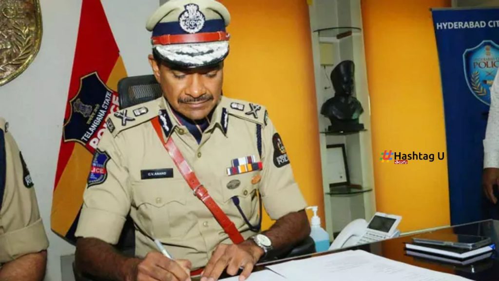 Hyd Police Commissioner Cv Anand
