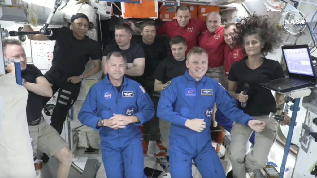 Spacex Capsule Sunita Williams Iss Space Station Astronauts