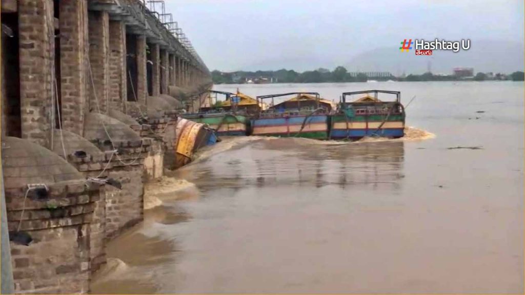 Prakasam Barrage Gates Dama
