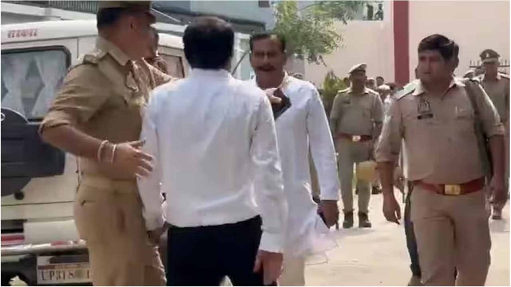 Bjp Mla Yogesh Verma Slappe