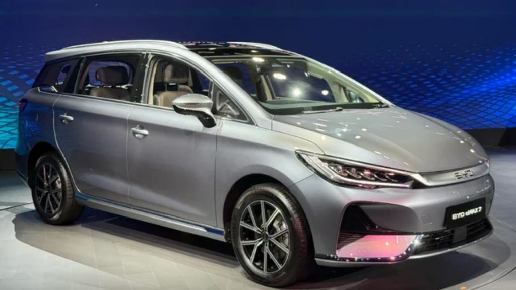 Byd Emax 7 Electric Car