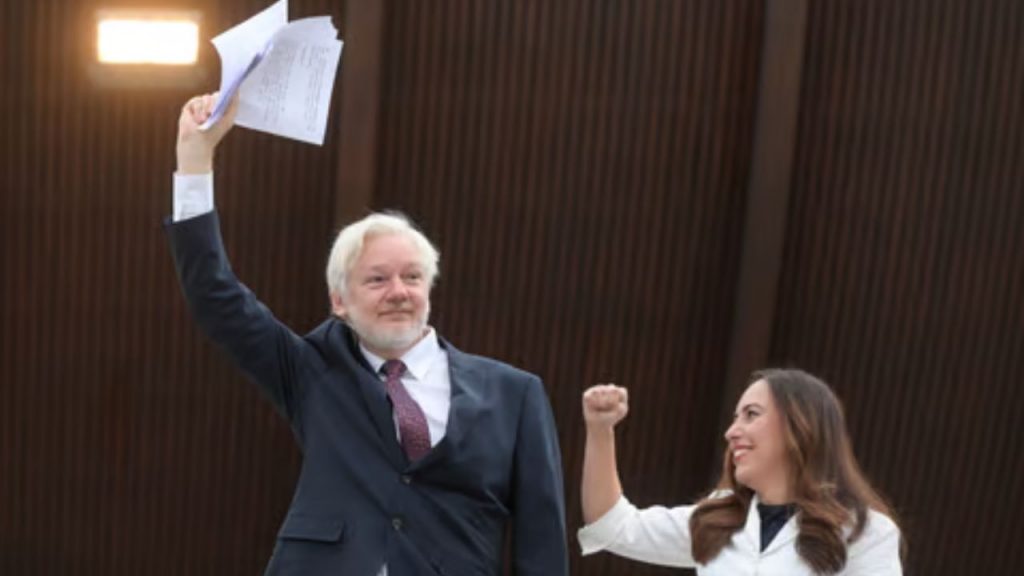 Julian Assange Wikileaks Founder Us Govt Documents