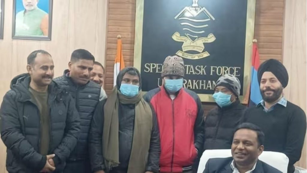 Rs 5 Reward Wanted Criminals Uttarakhand
