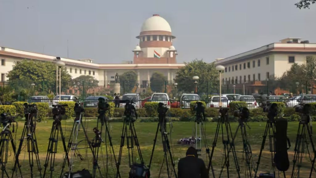 Temple Dargah On Road Supreme Court Religious Structures