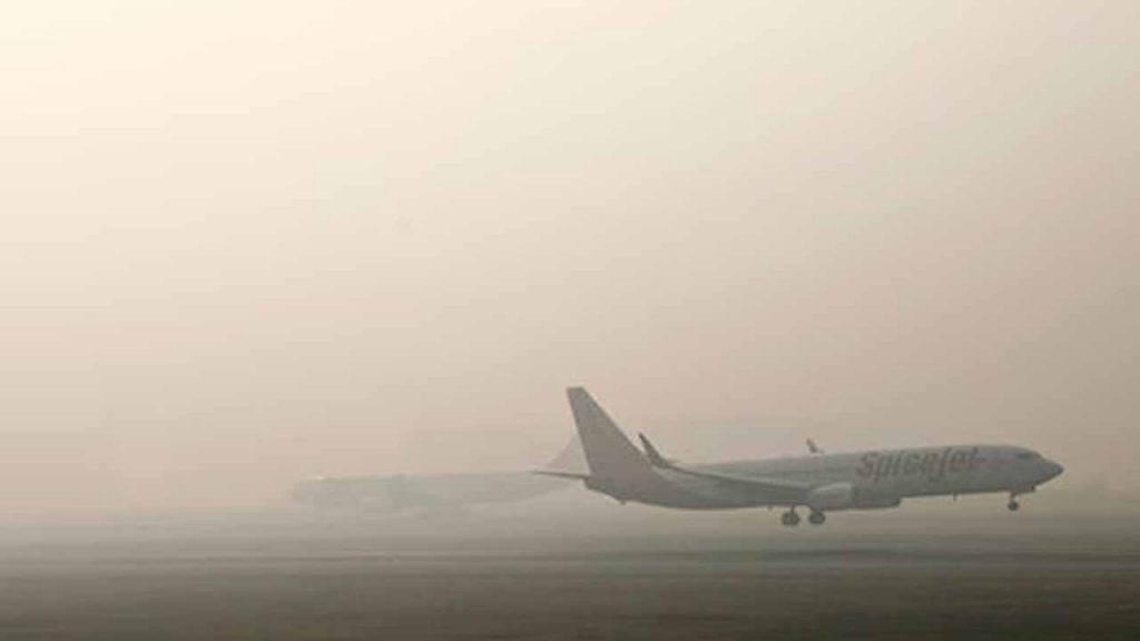 Dense fog in Delhi.. Interruption of flights..!