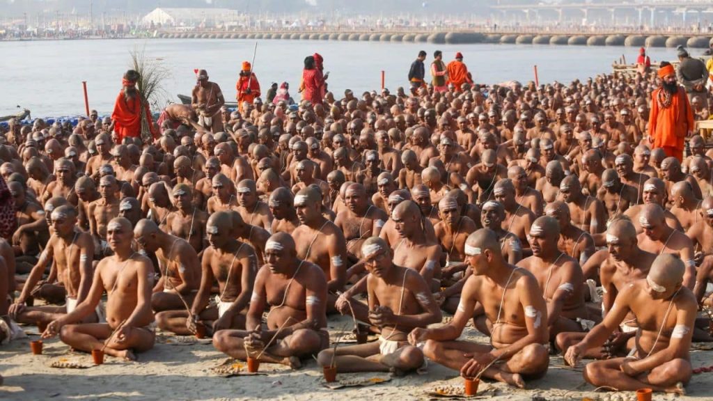 Naga Sadhus Pind Daan Mahakumbh 2025 Min
