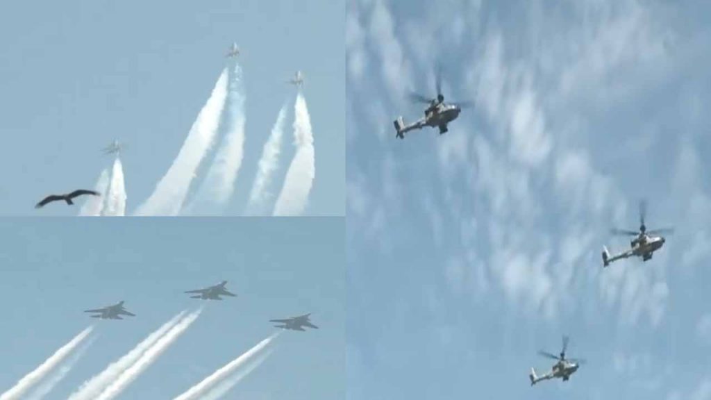 Republic celebration flying past rehearsal in Delhi