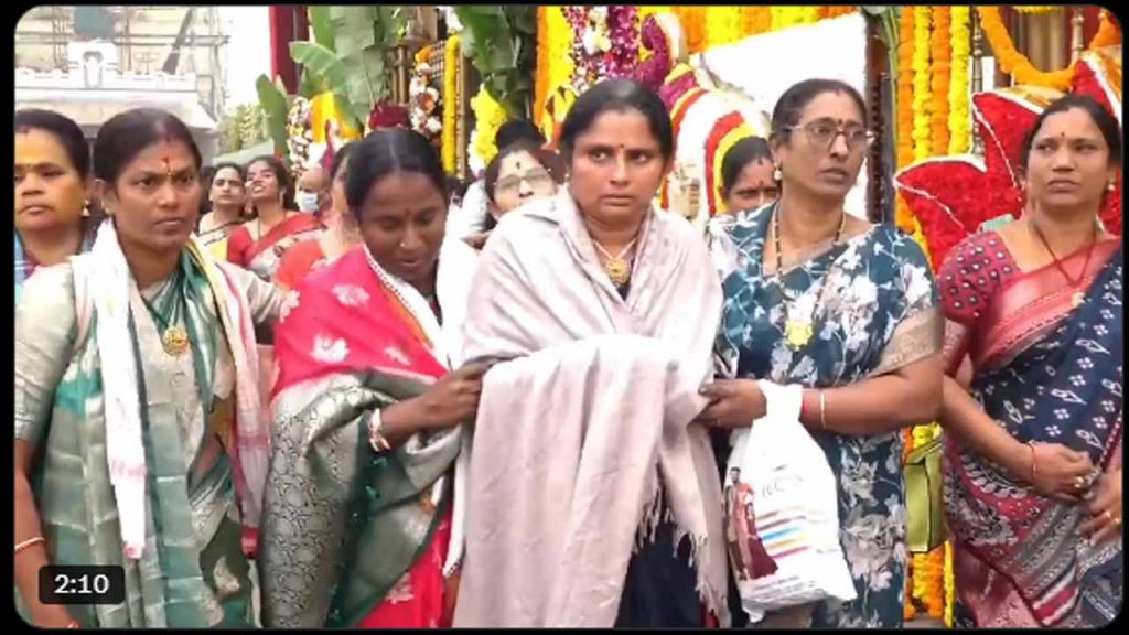 Vaikunta Dwara Darshan For