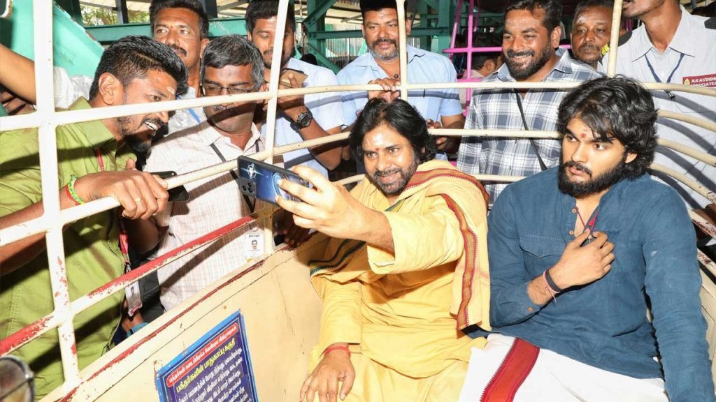Pawankalyan And Akira Nanda