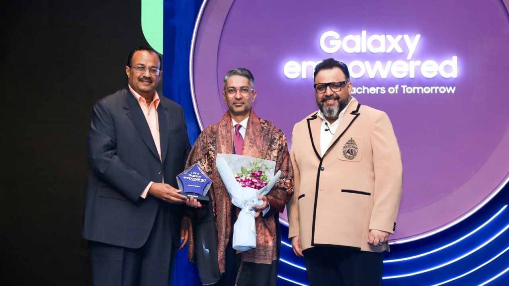 Samsung launched "Galaxy Empowered".