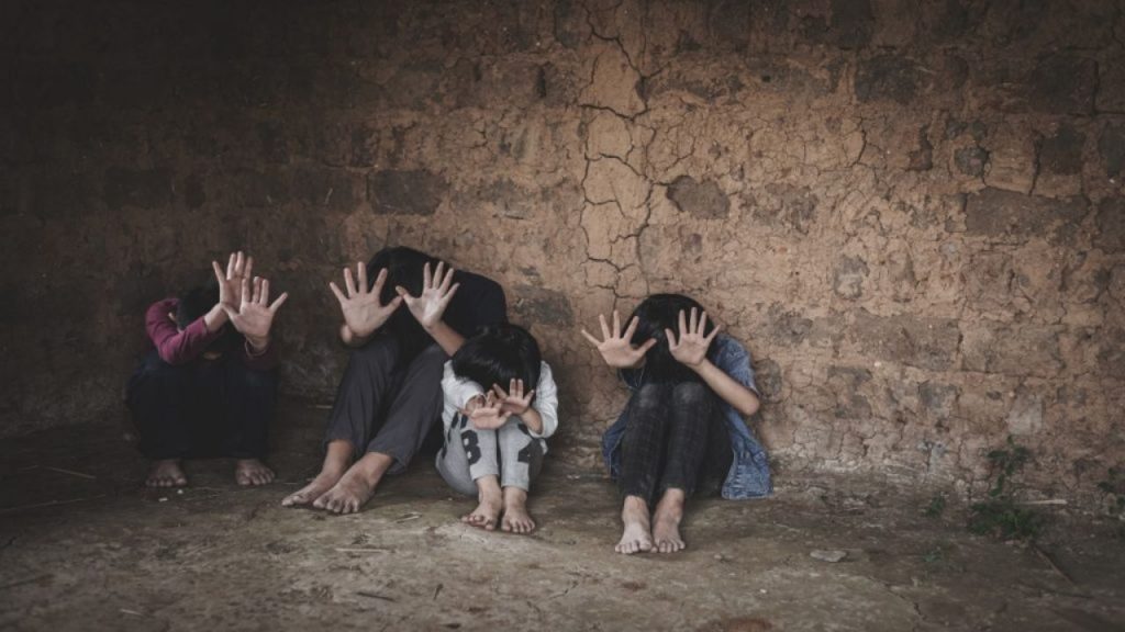Child Trafficking Gang Telugu States Ap Telangana Hyderabad