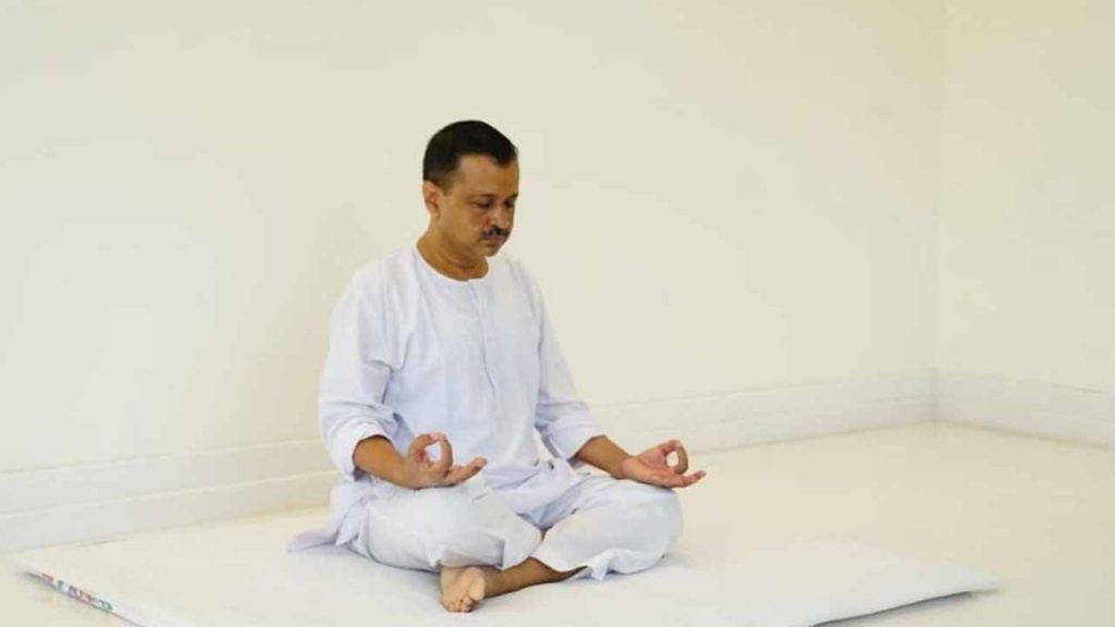 Kejriwal undergoes 10 days of 'Vipassana' meditation