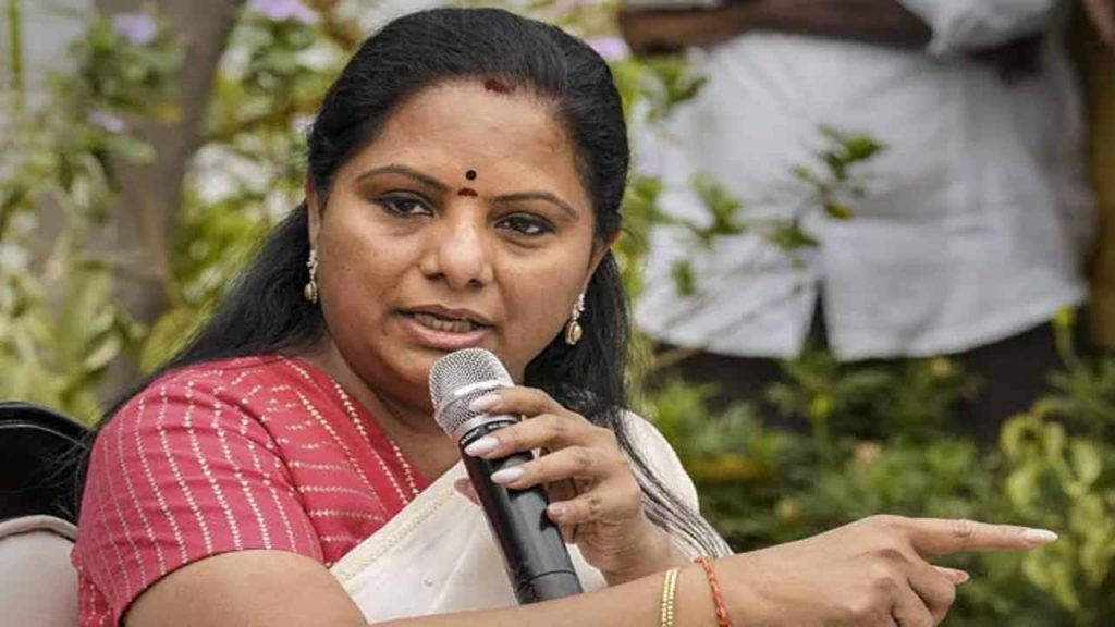 KCR is a good guy.. I am a rowdy type.. Kavitha warns Congress leaders
