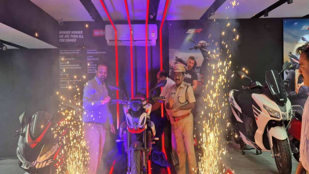 Aprilia Tuono 457 available in Tirupati
