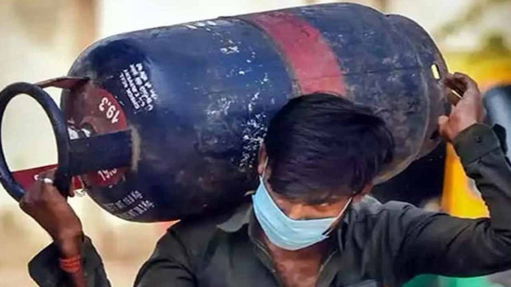 Commercial gas cylinder prices slashed