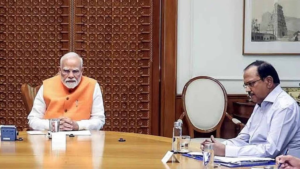 Ajit Doval meets PM Modi..explanation on the situation at the borders..!