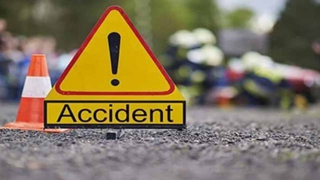 Free medical treatment up to Rs. 1.5 lakh for road accident victims: Center notification