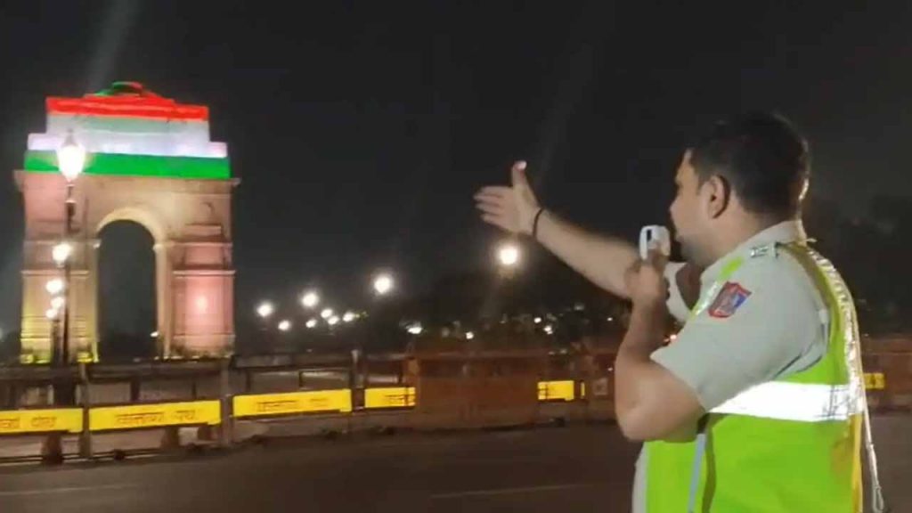 High alert in the national capital Delhi.. Government employees' holidays canceled