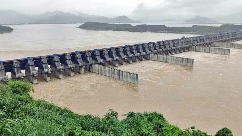 Polavaram project..Telangana objects to AP's proposals