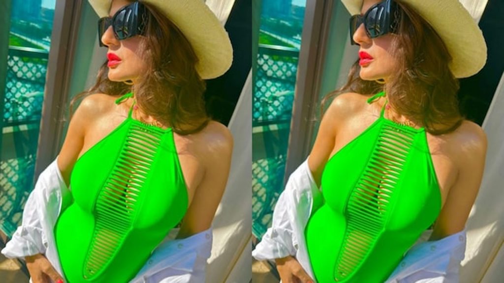 Ameesha Patel Pregnant