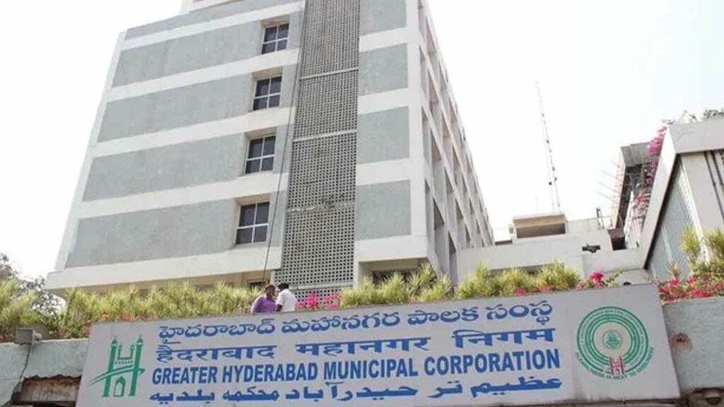 27 officers transferred in GHMC