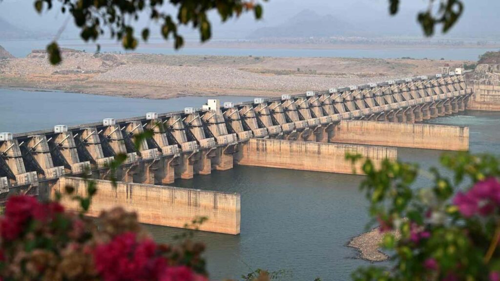 AP proposals to the Center on 'Polavaram-Banakacherla'