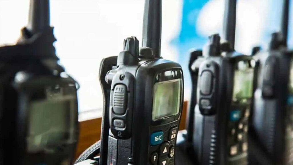 Center imposes restrictions on sale of walkie-talkies