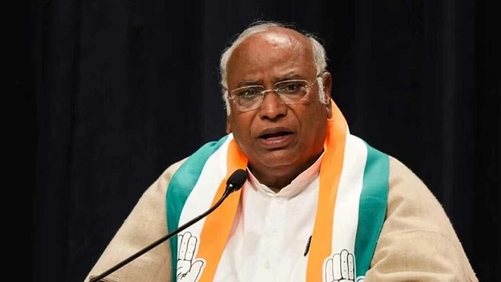 India fight needs international support: Mallikarjun Kharge