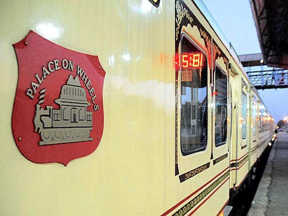 Palace On Wheels Train
