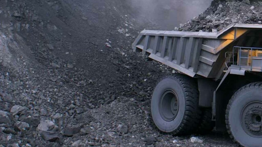 Accident in Jharkhand coal mine.. Several workers trapped