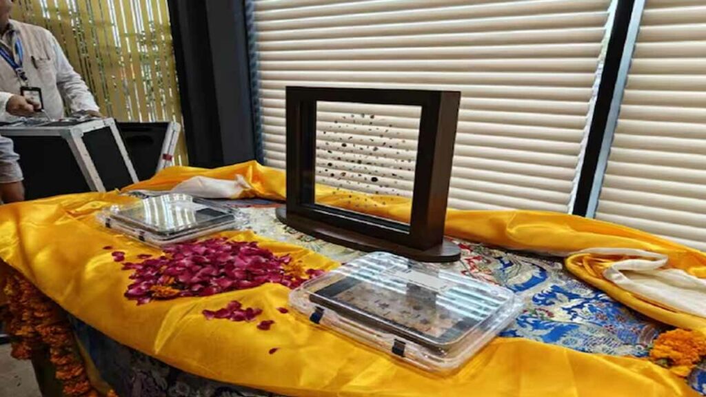 Buddha's relics returned to India after 127 years