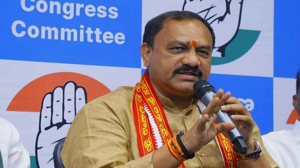 Did Kavitha talk about BCs when she was in power?: Mahesh Kumar Goud