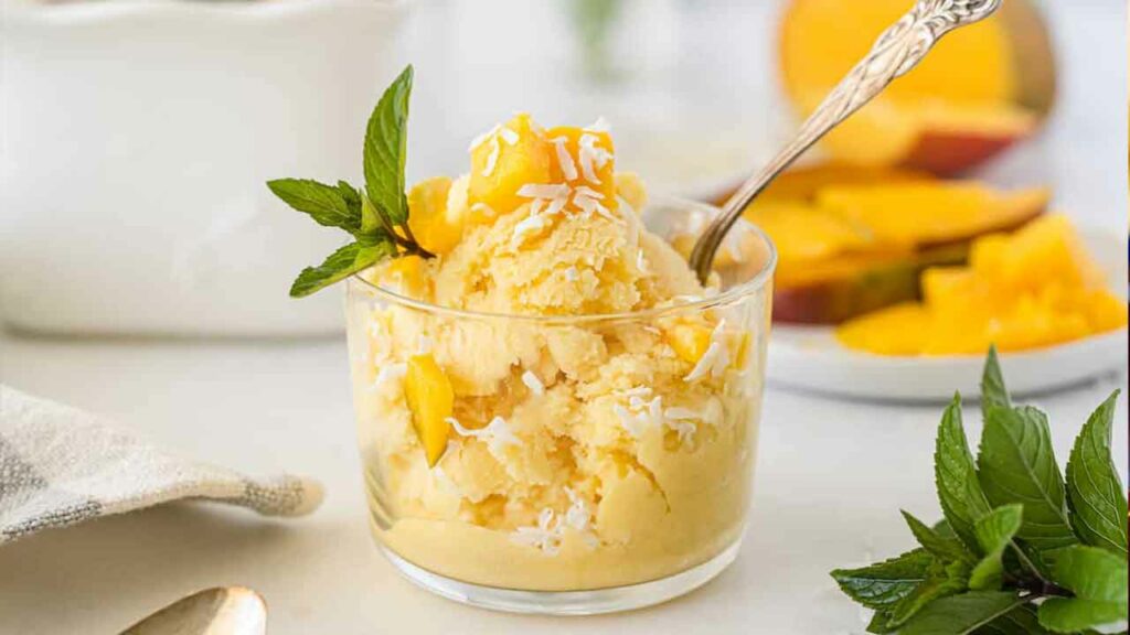 Ice Cream With Mango