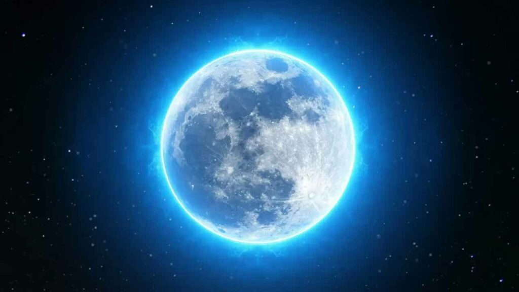 One moon.. two cultures.. Guru Purnima in India, 'Buck Moon' in America!