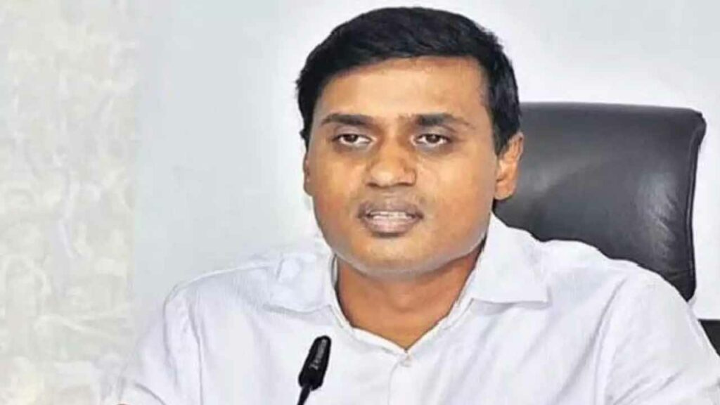 YSRCP MP Mithun Reddy attends SIT inquiry...arrest scare