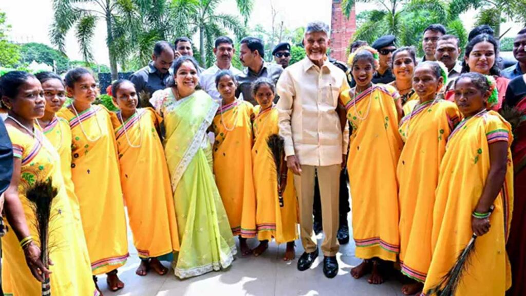 International Tribal Day.. CM Chandrababu, Minister Lokesh wish you well
