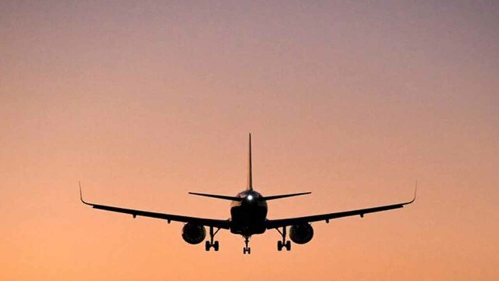 Closure of Indian airspace.. Pakistan loses Rs. 126 crore