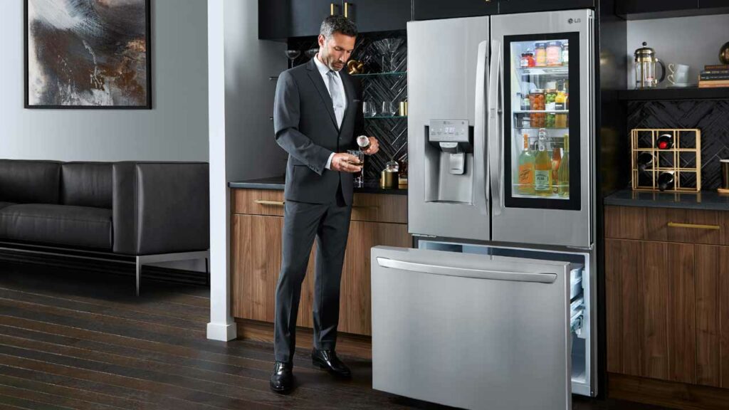 Refrigerator