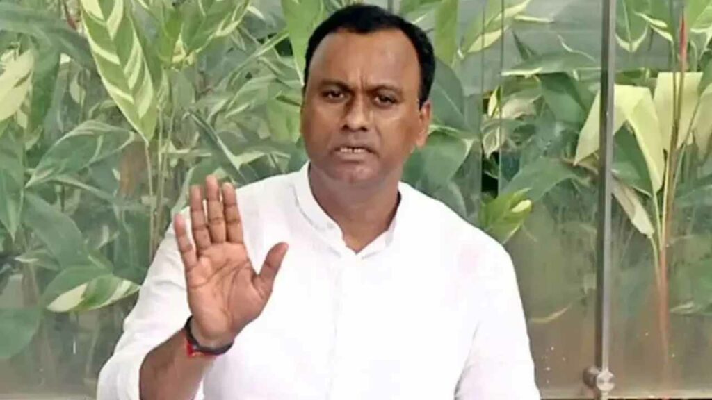Secret meeting with Congress MLAs is false: Rajagopal Reddy