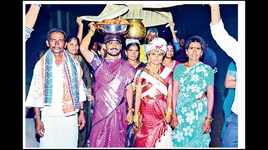 Vintha Acharam