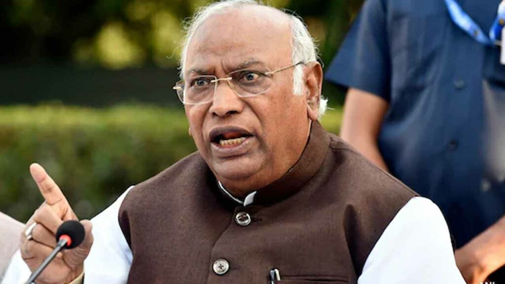 EC has been protecting voter fraudsters for ten years: Mallikarjuna Kharge alleges